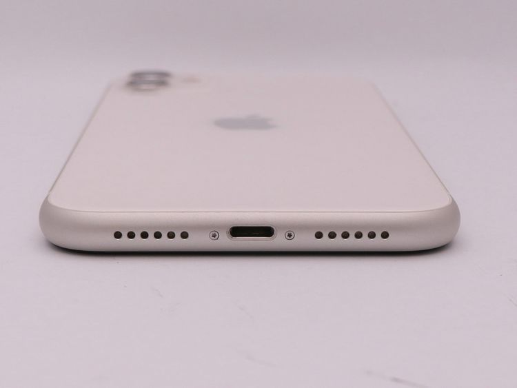 SIM�ե꡼ iPhone11 64GB �ۥ磻�� �Хåƥ꡼����72%