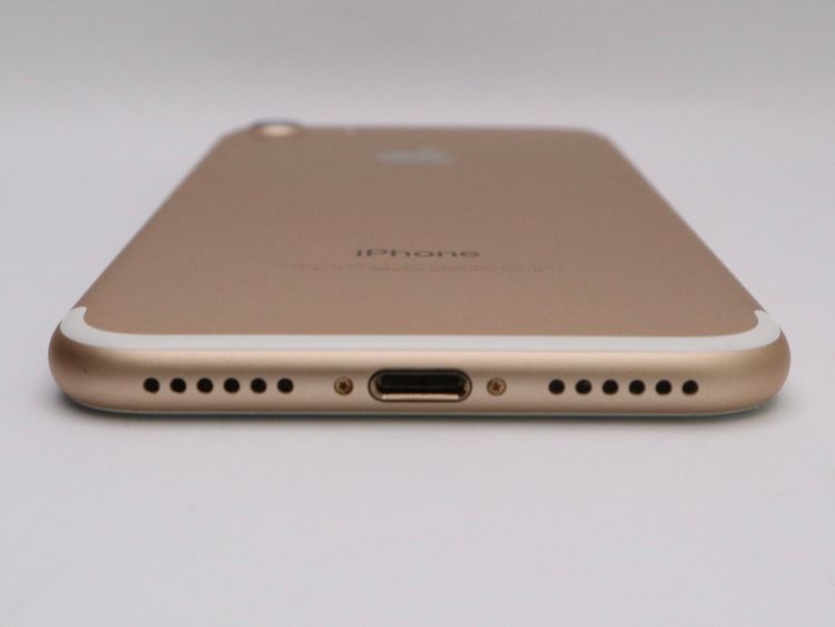 ڥȡХSIMե꡼ iPhone7  32GB  Хåƥ꡼80%