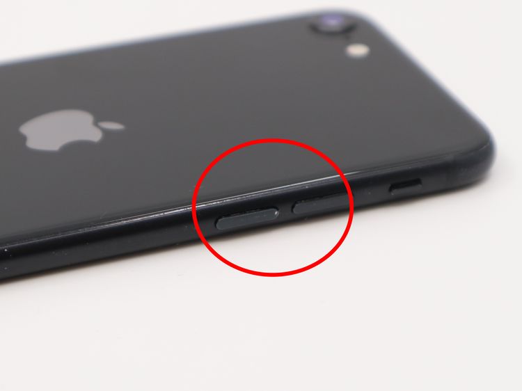 �ڥȡ�������Х����SIM�ե꡼ iPhone SE �裲���� 128GB �֥�å� BT����76%