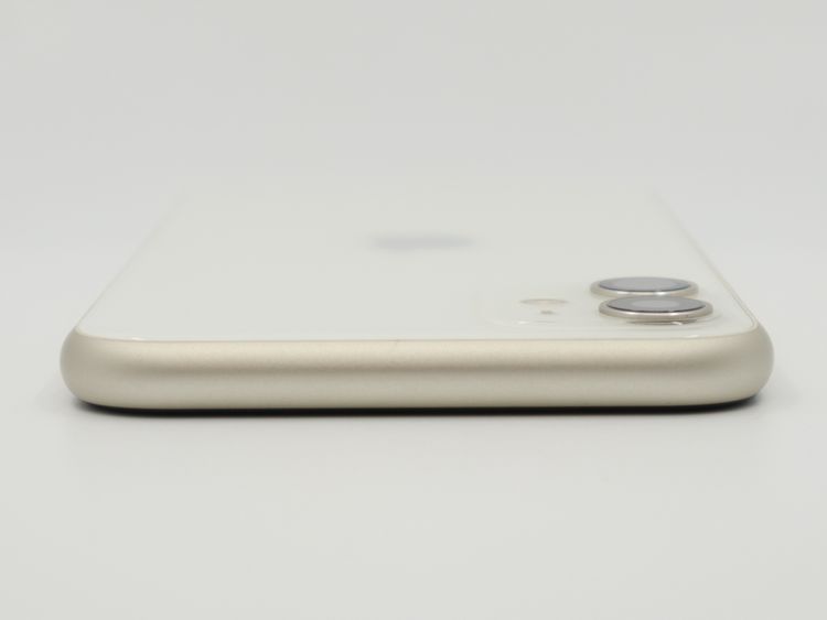 SIM�ե꡼ iPhone11 64GB �ۥ磻�� �Хåƥ꡼����82%