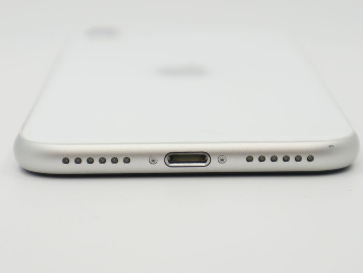 SIM�ե꡼ iPhone SE��2���� 64GB �ۥ磻�� BT����74%