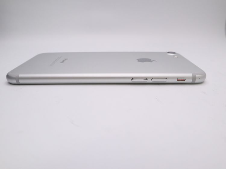 ڥȡХSIMե꡼ iPhone7  32GB С Хåƥ꡼94%