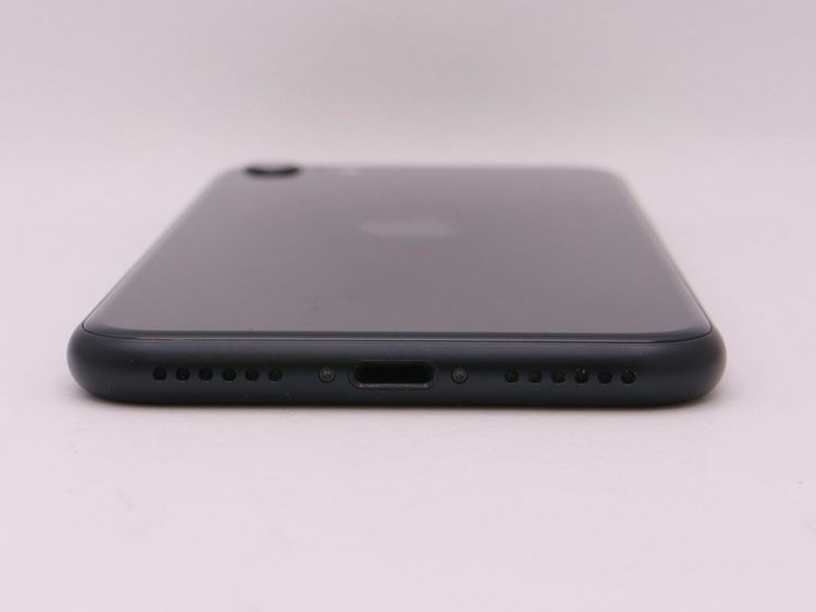 SIM�ե꡼ iPhoneSE ��3���� 256GB �ߥåɥʥ��� �Хåƥ꡼����83%