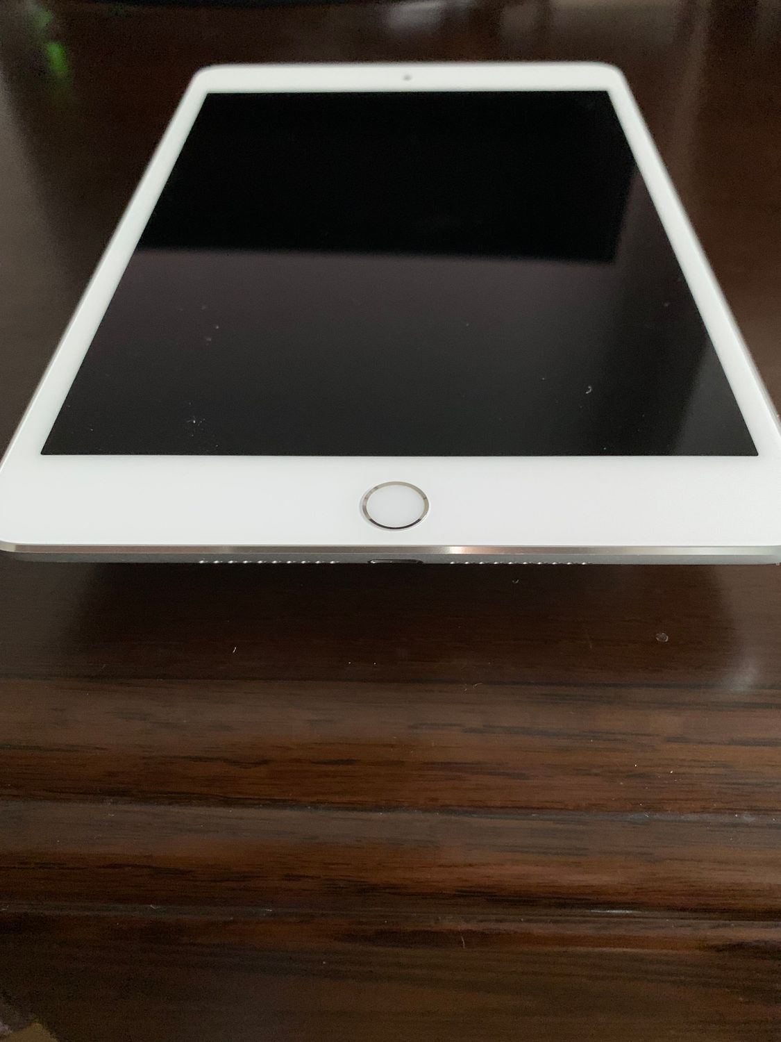 ムスビー｜Wi-Fiモデル iPad 第4世代 16GB シルバー 美品 カバー付き 