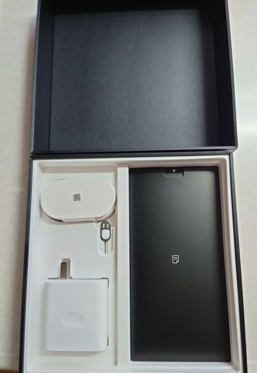 OPPO Find X9 Ultra ����� SIM�ե꡼