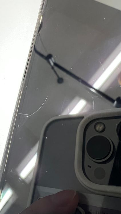 �ڽ���Ź���ݺѡ�iPhoneSE2 6128GB �֥�å� SIM���å������