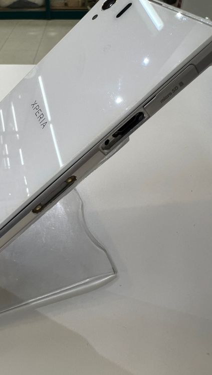 �ڽ���Ź�����ѡ�Xperia Z1 32GB �ۥ磻��