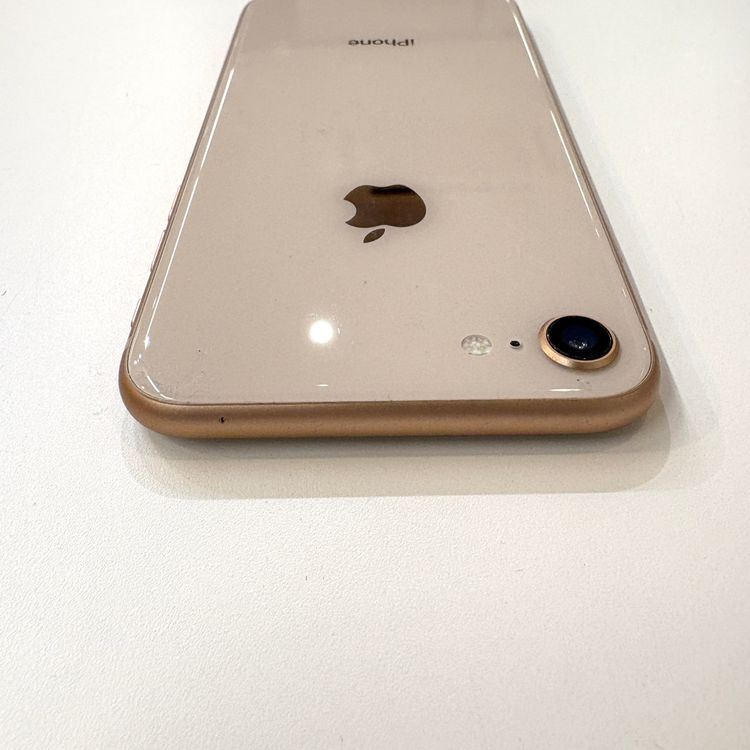�ڽ���Ź�����ѡ�iPhone8 64GB ������� �Хåƥ꡼��������100%