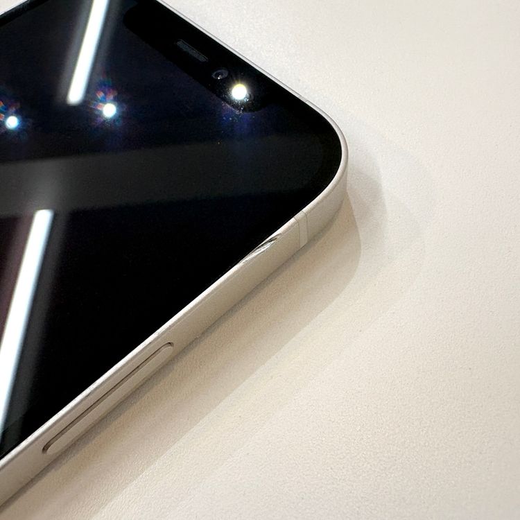 �ڽ���Ź�����ѡ�iPhone12 128GB �ۥ磻�� SIM���å������