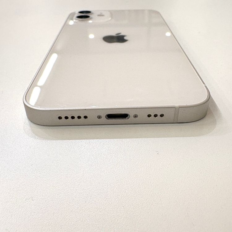 �ڽ���Ź�����ѡ�iPhone12 128GB �ۥ磻�� SIM���å������