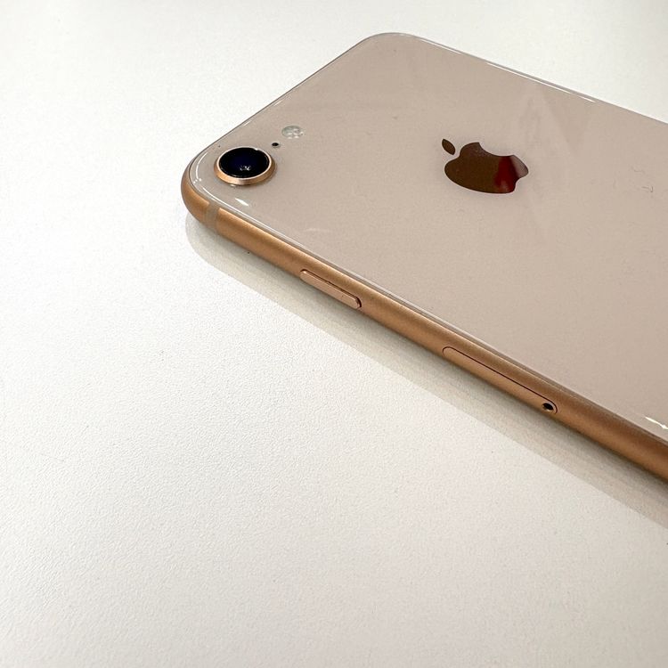 �ڽ���Ź�����ѡ�iPhone8 64GB ������� �Хåƥ꡼��������100%