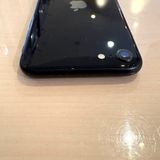 �ڽ���Ź�����ѡ�iPhoneSE ��3���� 128GB �֥�å� �Хåƥ꡼ 100%