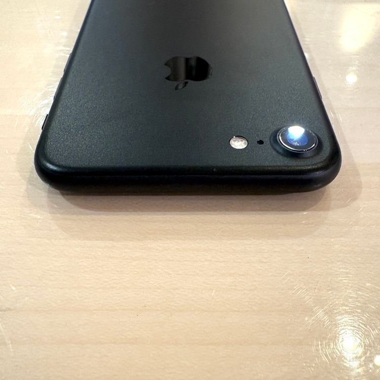 �ڽ���Ź�����ѡ�iPhone7 32GB �֥�å� �Хåƥ꡼100%