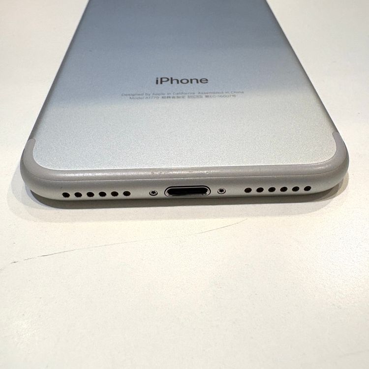 �ڽ���Ź�����ѡ�iPhone7 128GB ����С� SIM���å�����Ѥ�