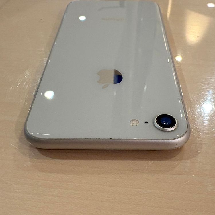 �ڽ���Ź�����ѡ�iPhone8 64GB ����С� �Хåƥ꡼ 100%