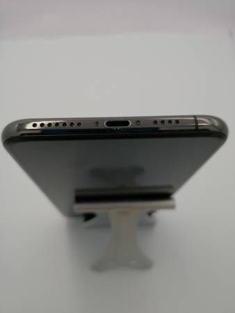 ムスビー｜iPhoneXs Max 64GB スペースグレー SIMフリー 中古美品 白 