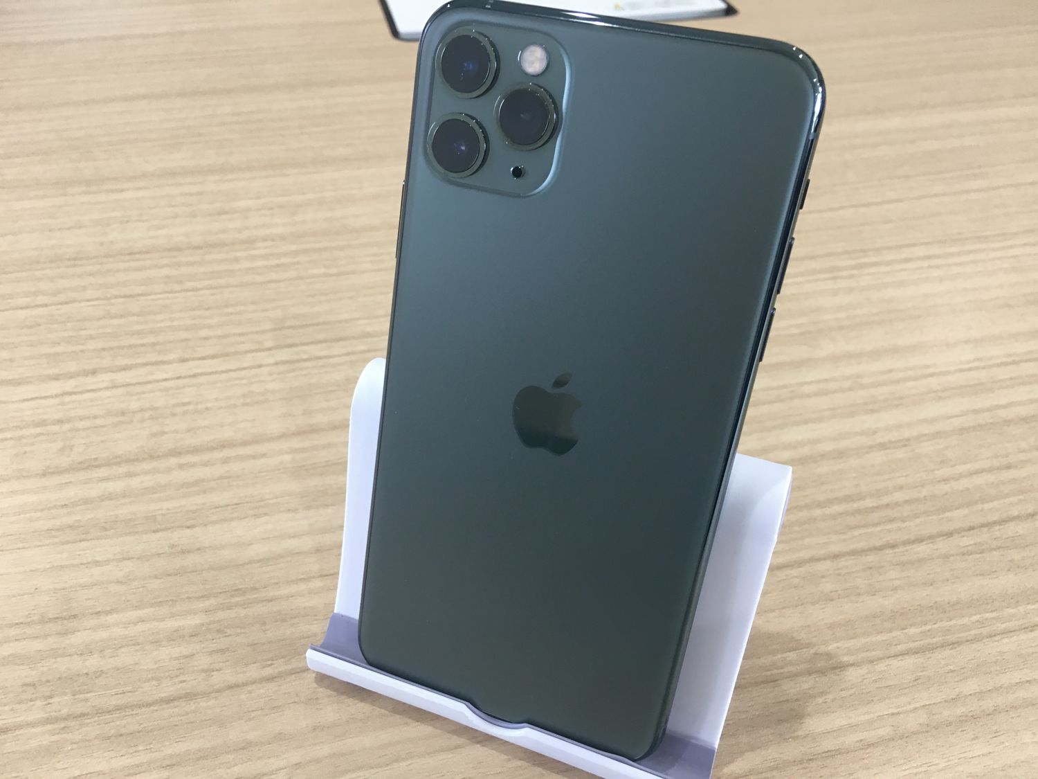 週末価格iPhone11Pro MAX 512GB ミッドナイトグリーン