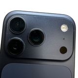 �ڥХåƥ꡼100%��iPhone��17Pro��256GB���ǥ����ץ֥롼