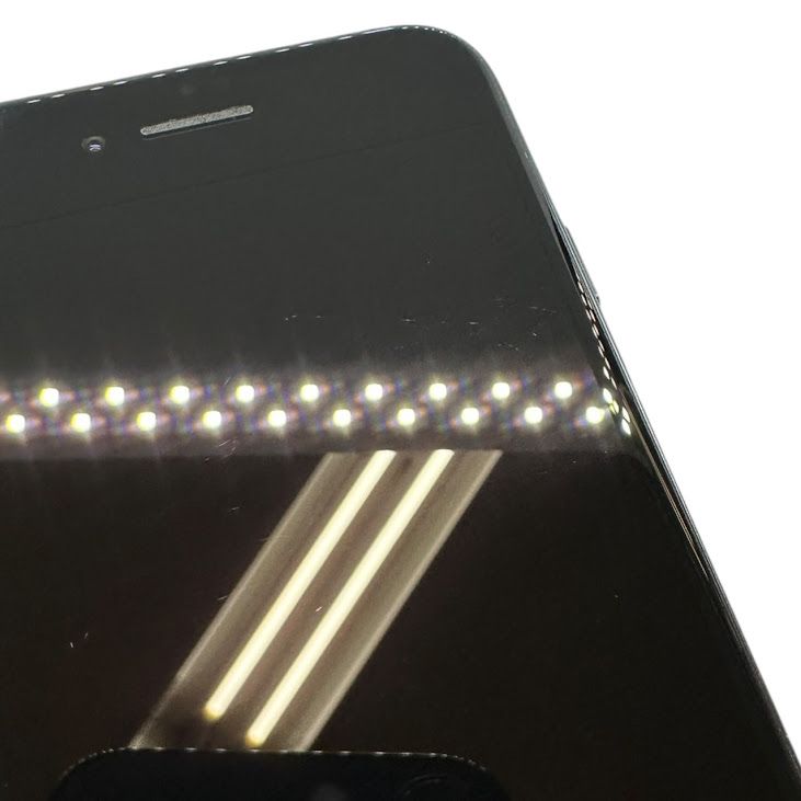 �ڥХåƥ꡼88%��iPhone��SE����3�����64GB���ߥåɥʥ���