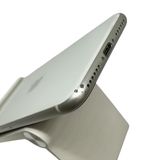 iPhone��SE����2�����64GB���ۥ磻�ȡ�SIM�ե꡼�����եȥХ���
