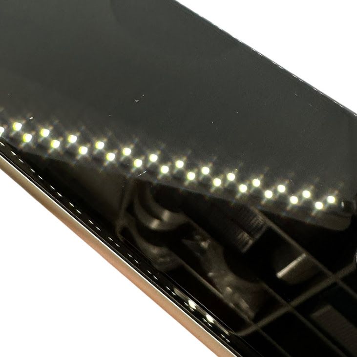 iPhone��SE����2�����64GB���ۥ磻�ȡ�SIM�ե꡼��au��