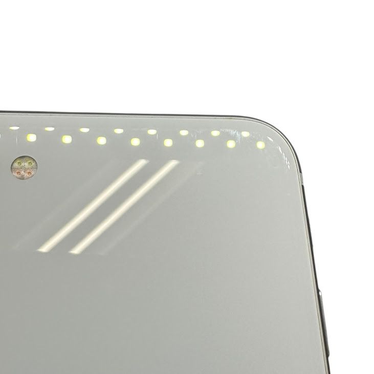 �ڥХåƥ꡼95%��iPhone��SE����2�����64GB���ۥ磻�ȡ�SIM�ե꡼��au��