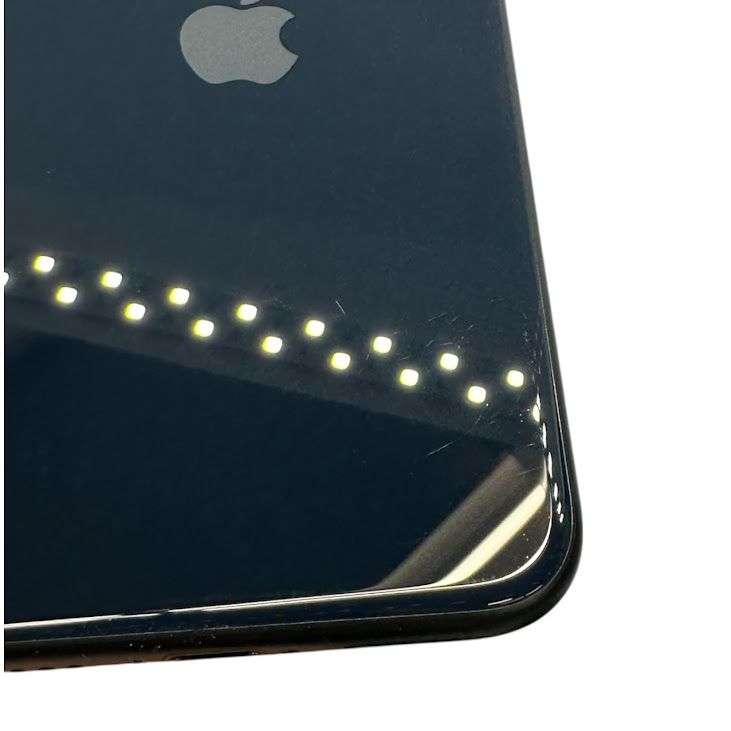 iPhone��SE����3�����64GB���ߥåɥʥ��ȡ�SIM�ե꡼��au��
