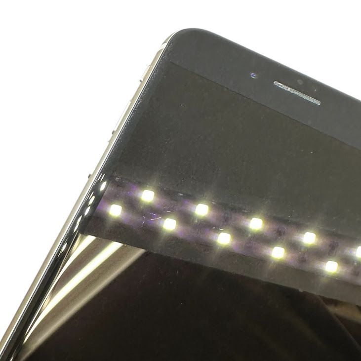 �ڥХåƥ꡼100%��iPhone��SE����3�����64GB���������饤�ȡ�SIM�ե꡼���ɥ�����