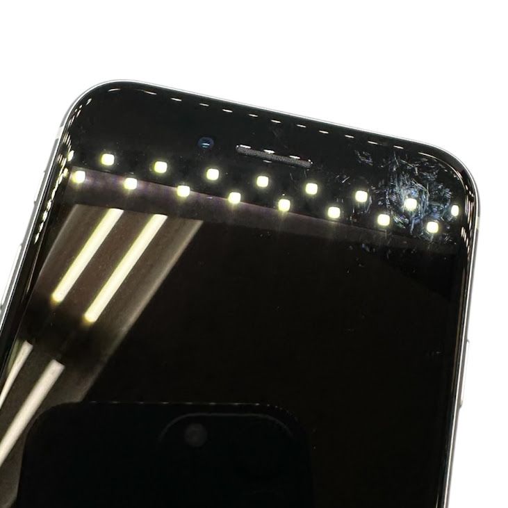 �ڥХåƥ꡼97%��iPhone��SE����2�����64GB���ۥ磻�ȡ�SIM�ե꡼���ɥ�����
