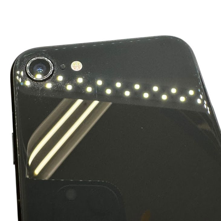 �ڥХåƥ꡼83%��iPhone��SE����2�����64GB���֥�å���SIM�ե꡼��Y��Х�����