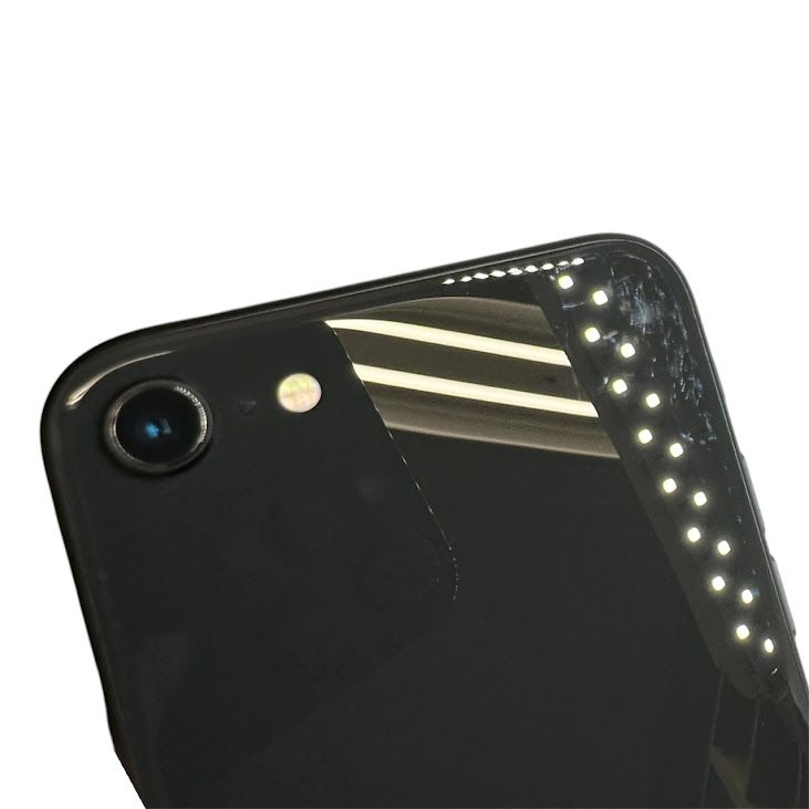 �ڥХåƥ꡼87%��iPhone��SE����2�����64GB���֥�å���SIM�ե꡼