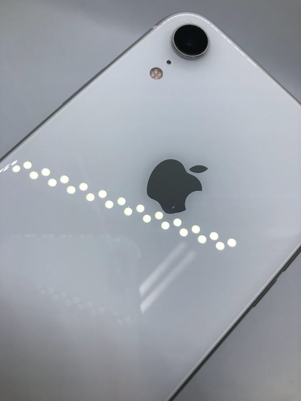ムスビー｜iPhone XR 64GB ホワイト SIMフリー ドコモ版 バッテリー90 