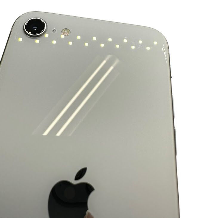 �ڥХåƥ꡼95%��iPhone��SE����2�����64GB���ۥ磻�ȡ�SIM�ե꡼���ɥ�����