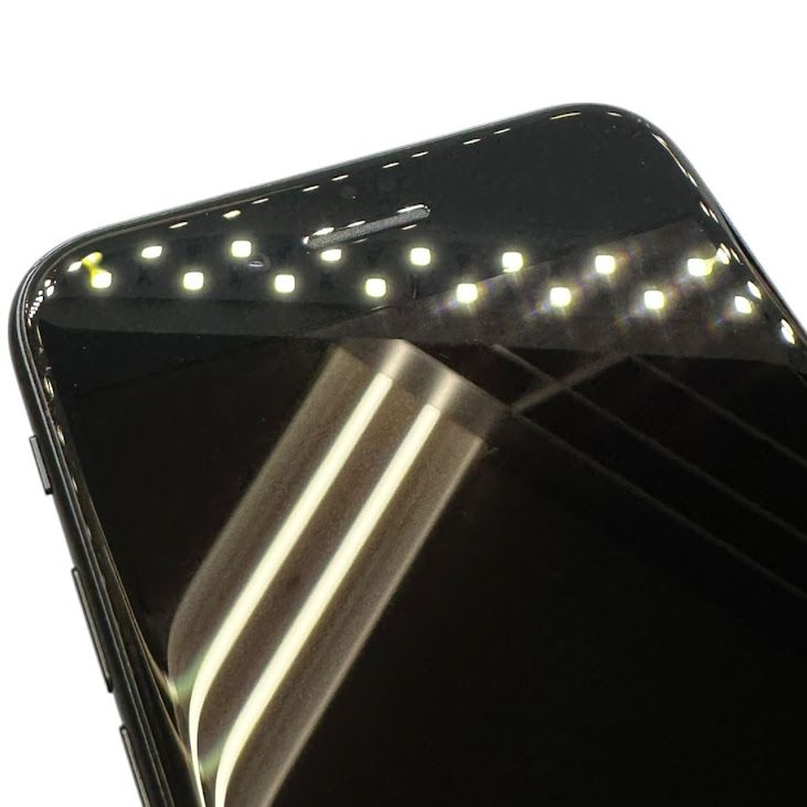 �ڥХåƥ꡼93%��iPhone��SE����2�����64GB���֥�å���SIM�ե꡼��au��