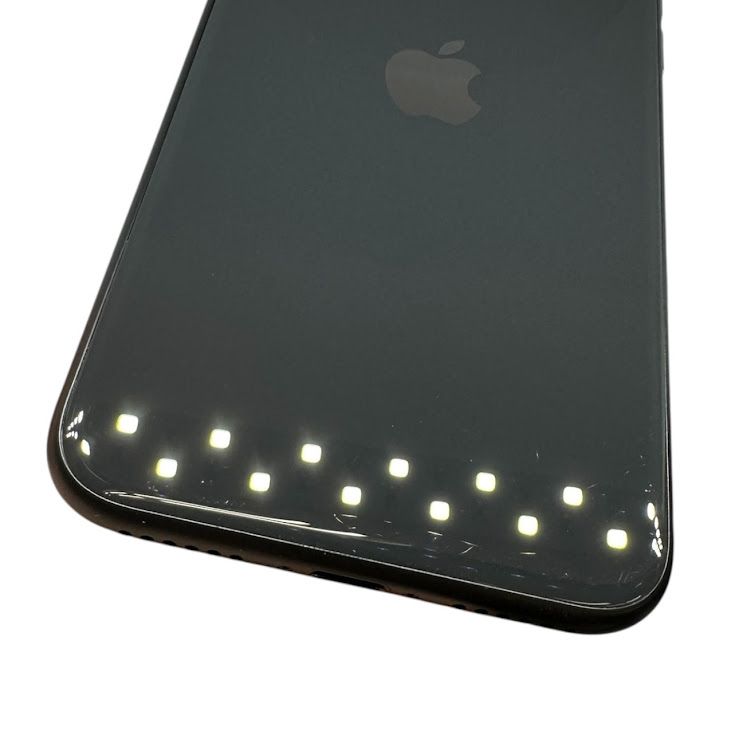 �ڥХåƥ꡼84%��iPhone��SE����2�����64GB���֥�å���SIM�ե꡼��au��
