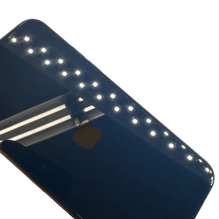�ڥХåƥ꡼82%��iPhone��SE����3�����64GB���ߥåɥʥ��ȡ�SIM�ե꡼��au��