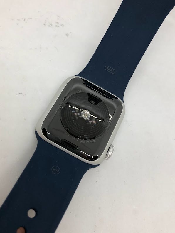 Apple Watch SE(第二世代) 40mm シルバー本体（新品正規品】Apple 