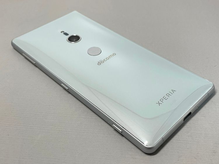 ムスビー｜☆超美品☆SO-03K Xperia XZ2 リキッドシルバー 870011