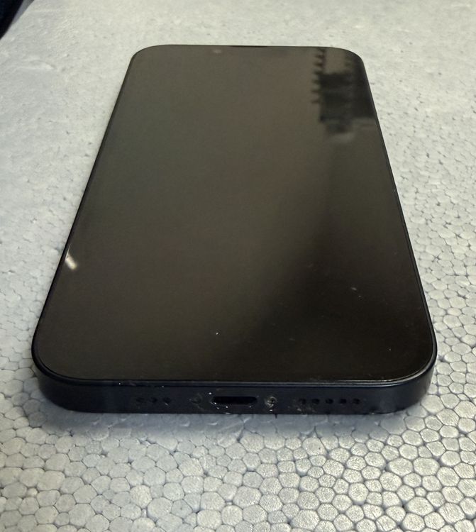 SIM�ե꡼  128GB�� �ߥåɥʥ���  �Хåƥ꡼87%