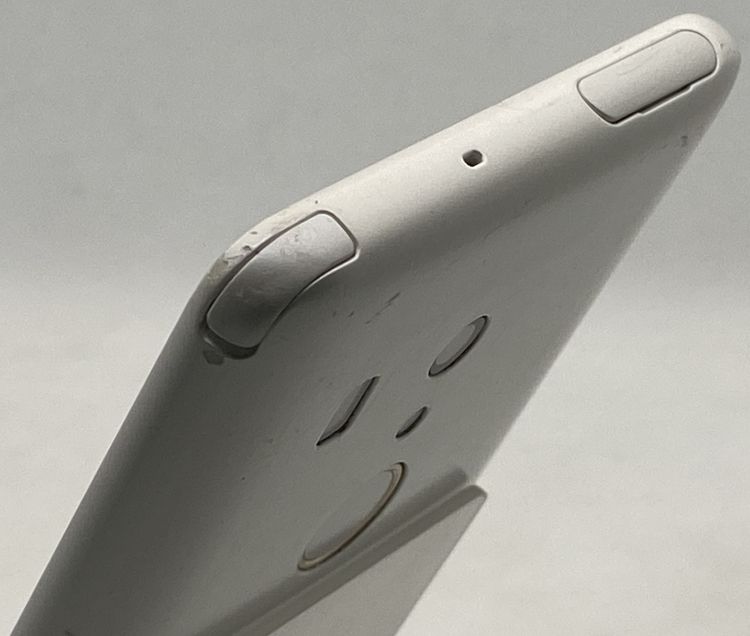 ������� arrows Be3 F-02L 32GB docomo �ۥ磻��