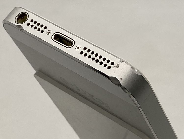 ������� Apple iPhone5s 16GB docomo ����С�