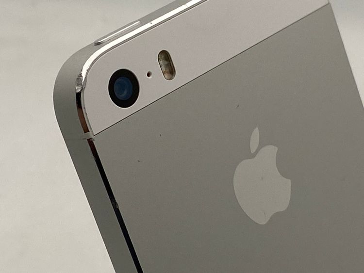 ������� Apple iPhone5s 16GB docomo ����С�