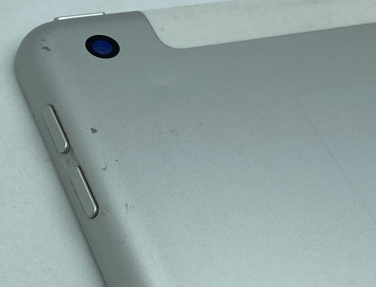 �����iPad ��7���� Wi-Fi+C 32GB docomo ����С�