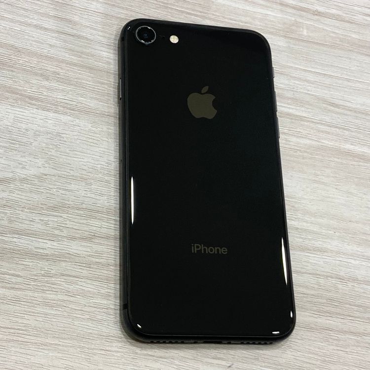 ��iPhone 8 64GB Softbank��SIM�ե꡼ ����82������񥹥ԡ���ȯ��