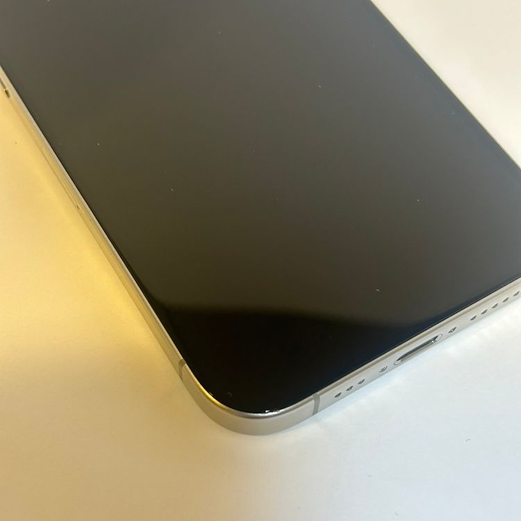 iPhone 15Pro 256GB SIM�ե꡼ �Хåƥ꡼87�� ��°�ʴ���������̵����