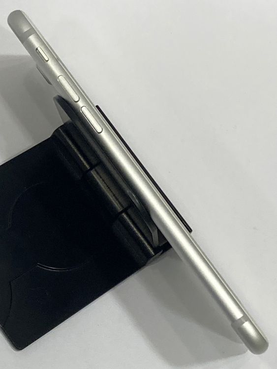 ☆iPhone 7 32GB SIMフリー シルバー ■全国送料無料