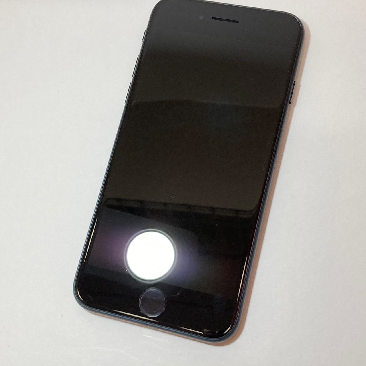 ムスビー｜電池100％☆iPhone SE3 64GB 〇 SIMフリー 中古美品◇☆送料 