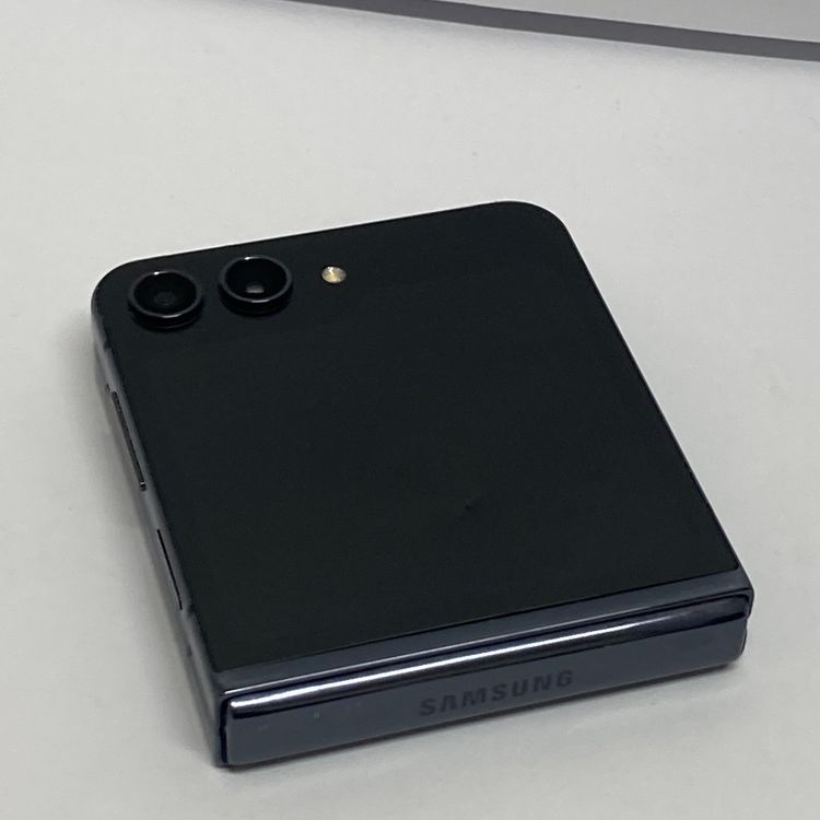 ��Galaxy Z Flip5 512GB AU��SIM�ե꡼ �����񥹥ԡ���ȯ����2016