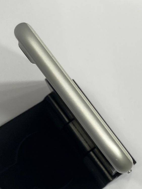 ☆iPhone 7 32GB SIMフリー シルバー ■全国送料無料