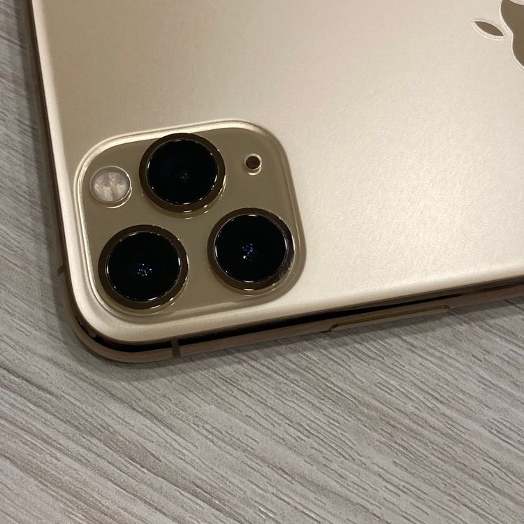 ������ʡ�iPhone 11ProMax 256GB SIM�ե꡼ ����84% �����񥹥ԡ���ȯ��